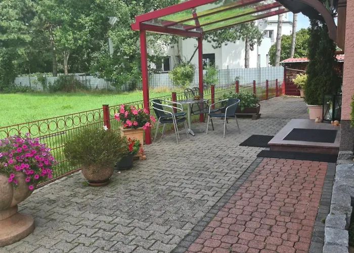 Gaestehaus Weber 호텔 *